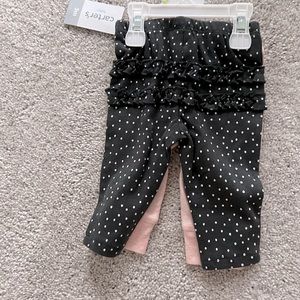 Carter’s 3m girl ruffle butt pants. 2pack